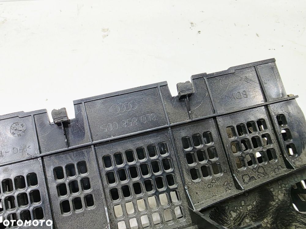 KOSZ 1 DIN AUDI A3 8L ORYGINAŁ 8L0858005 - 8