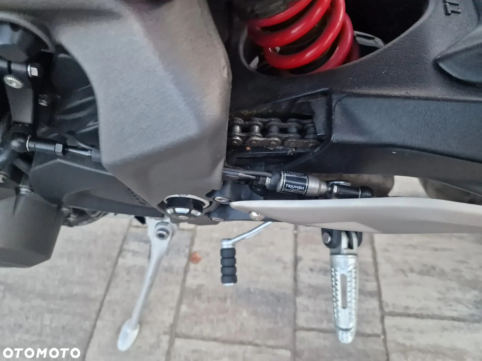 Triumph Street Triple - 15