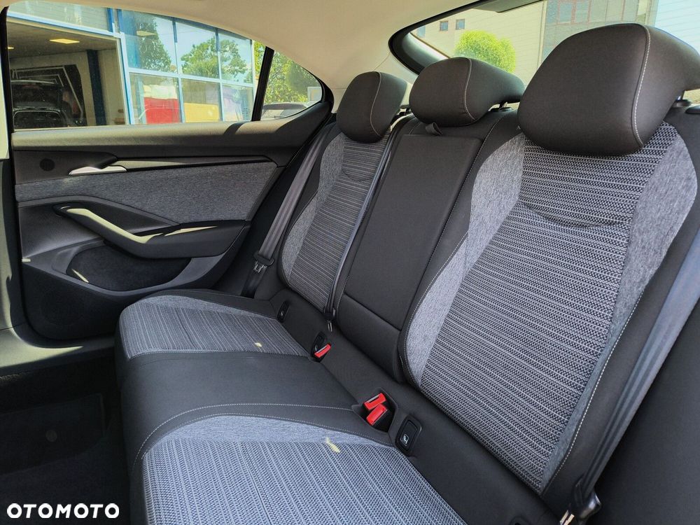 Skoda Superb 2.0 TSI Selection DSG - 26