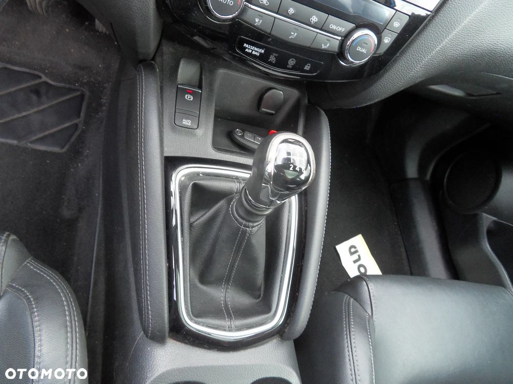 Nissan Qashqai 1.5 dCi DPF 360 - 19