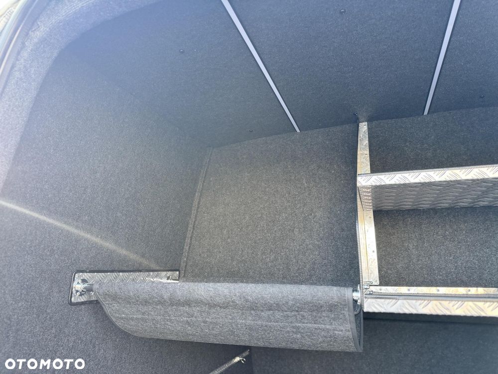 Mercedes-Benz Sprinter - 23