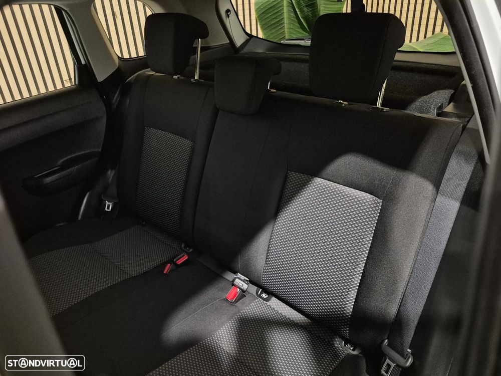 Suzuki Vitara 1.6 VVT GLX - 18
