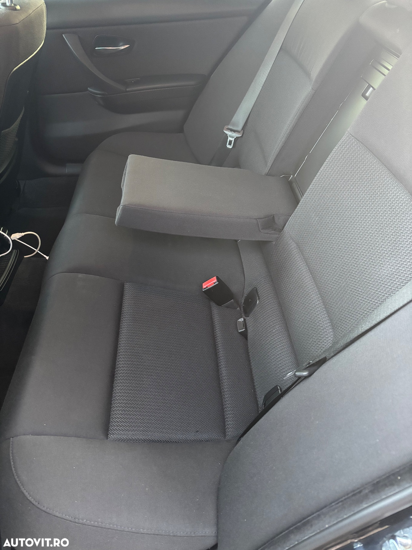 BMW Seria 3 318d - 31