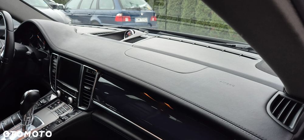 Porsche Panamera Platinum Edition - 23