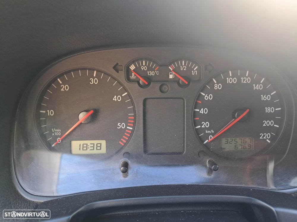 VW Golf 1.9 TDi GL - 10