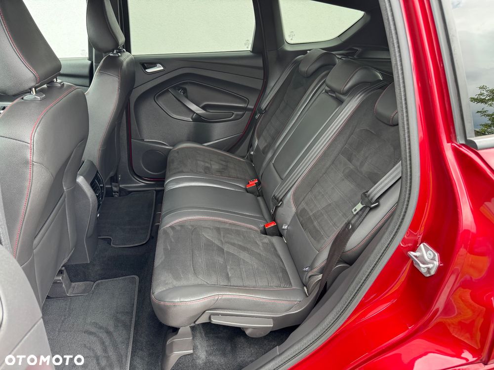 Ford Kuga 1.5 EcoBoost 2x4 ST-Line - 22