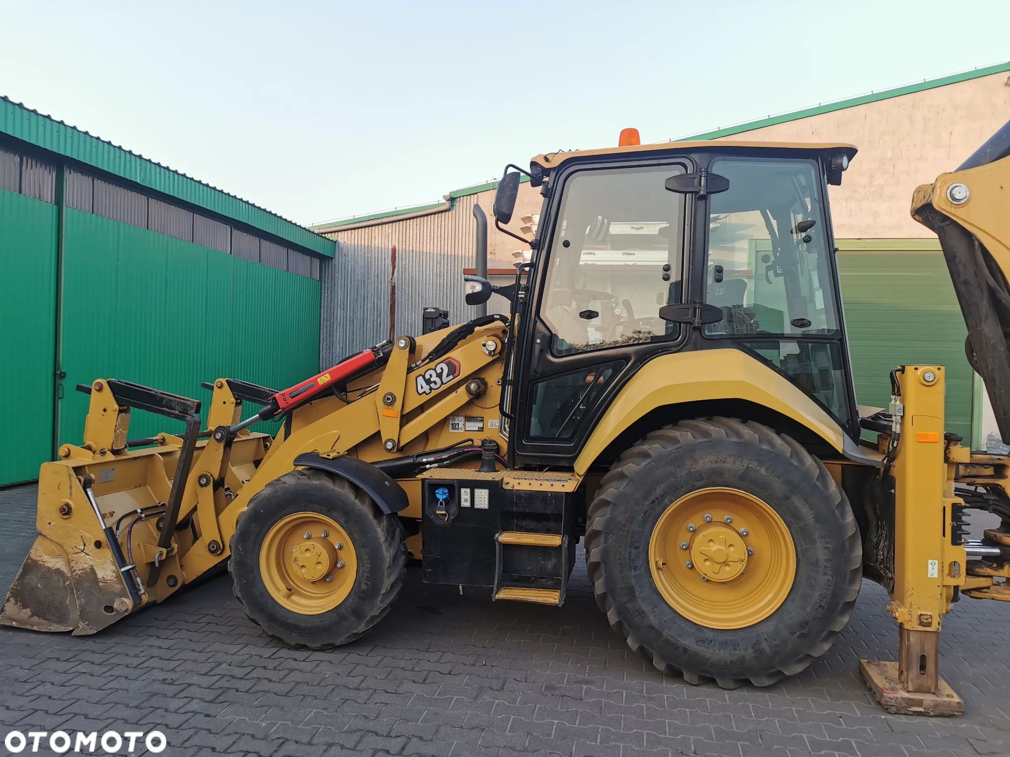 Caterpillar Caterpillar CAT 432F2 2021r łyżka skrętna 2700mth - 1