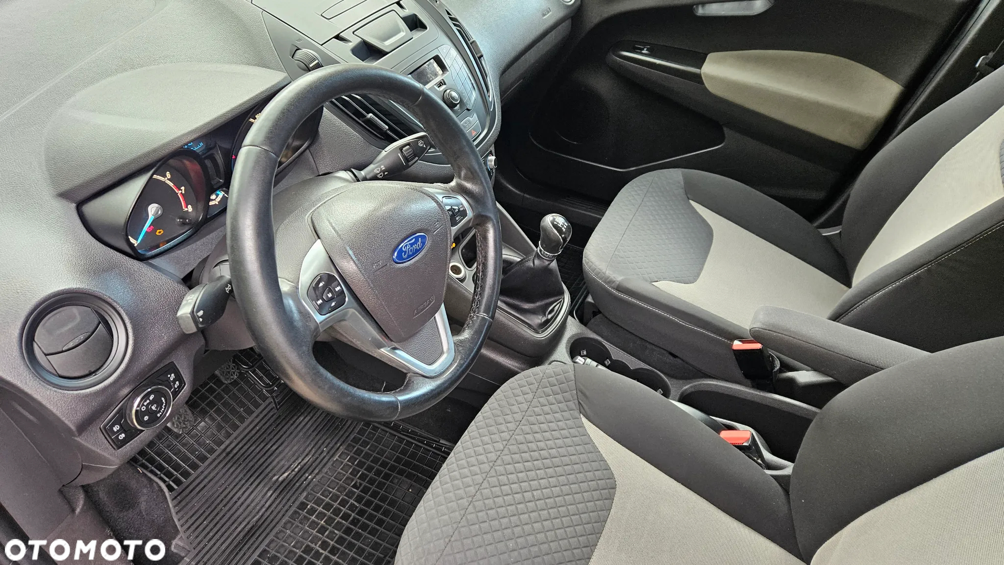 Ford Tourneo Courier 1.0 EcoBoost Trend - 16