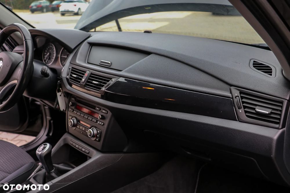 BMW X1 xDrive18d - 31