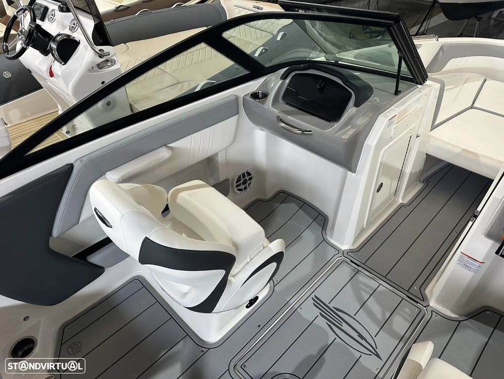 Chaparral 21 SSI OB - 24