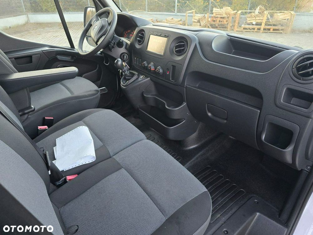 Renault Master - 18