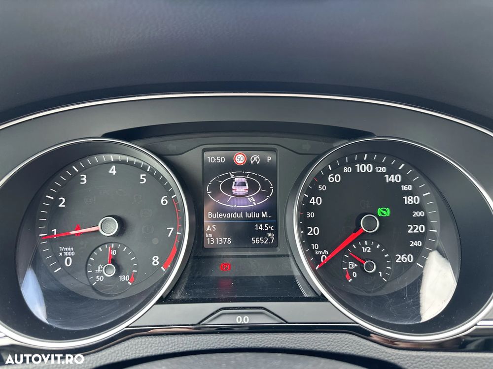 Volkswagen Passat - 10