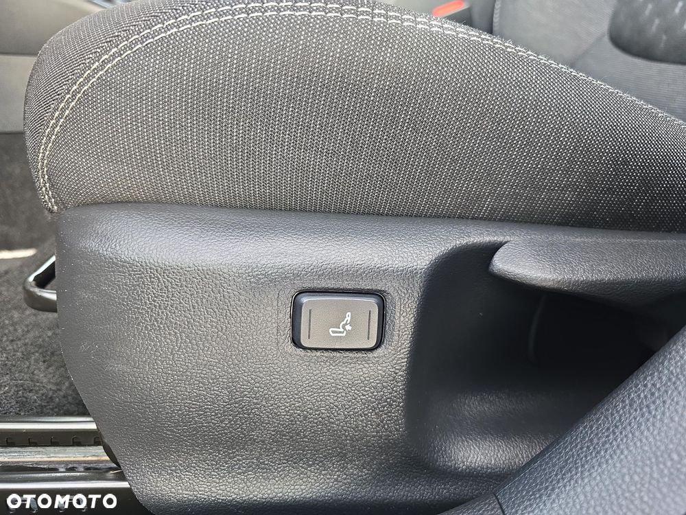 Toyota Corolla 1.8 Hybrid Style - 21