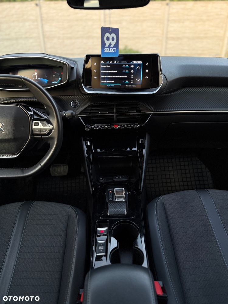 Peugeot 208 1.2 PureTech Allure S&S EAT8 - 8
