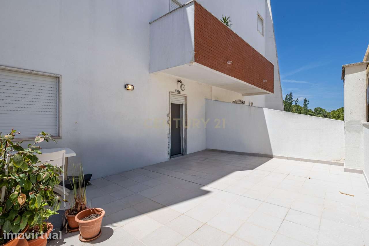 Apartamento T2 na Fonte Perra em Sacavém - Grande imagem: 3/25