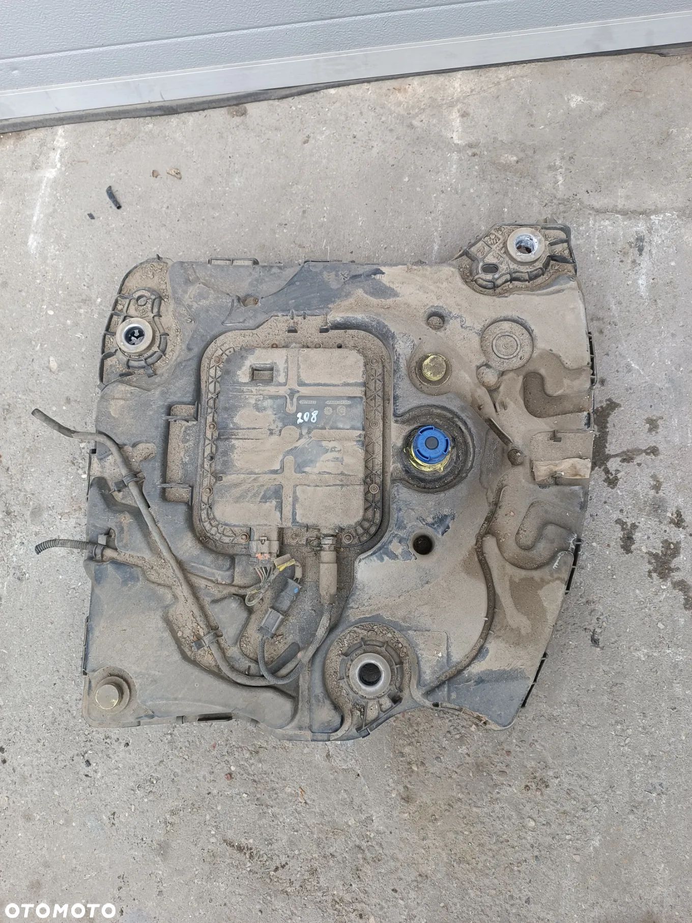 ZBIORNIK ADBLUE POMPA KOMPLETRNY PEUGEOT 208 2008 C3 DS3 - 1
