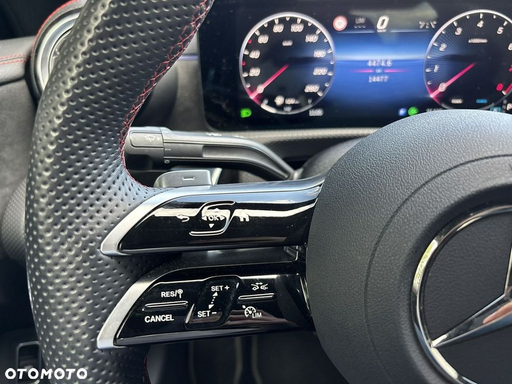 Mercedes-Benz CLA 200 7G-DCT - 28