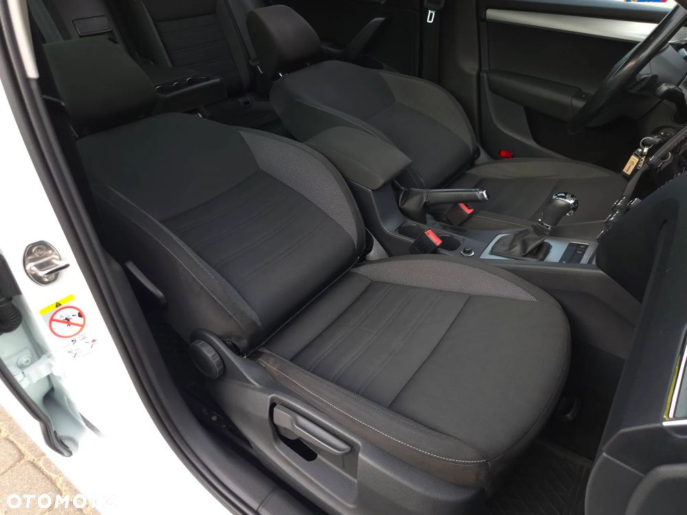 Skoda Octavia 2.0 TDI Style DSG - 35