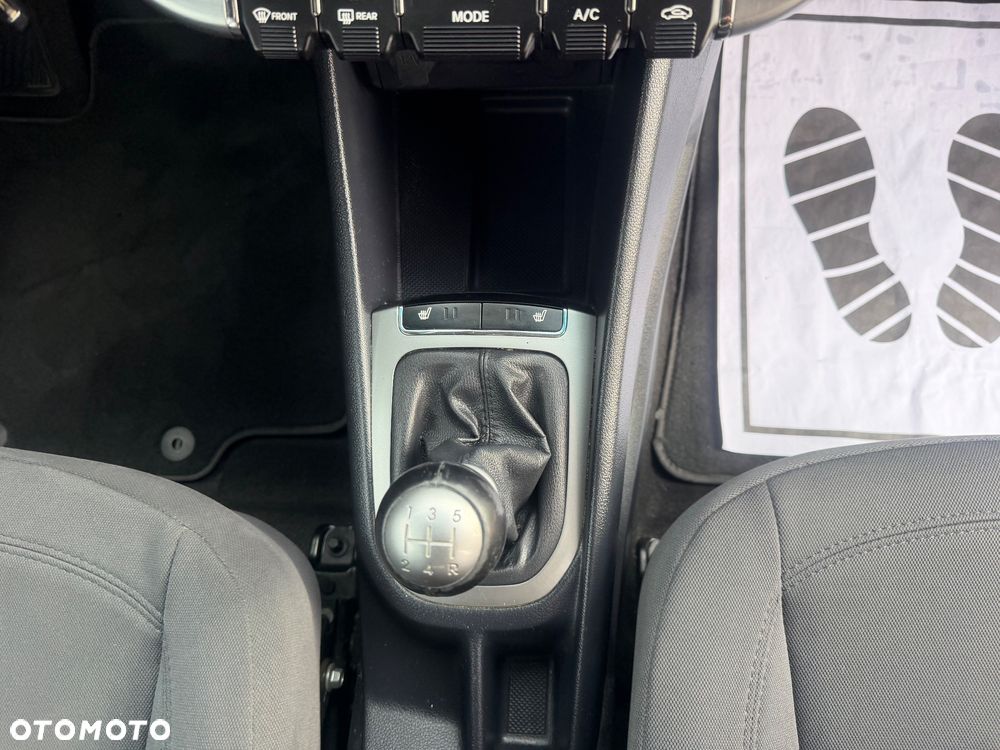 Kia Rio 1.2 Dream Team Edition - 25