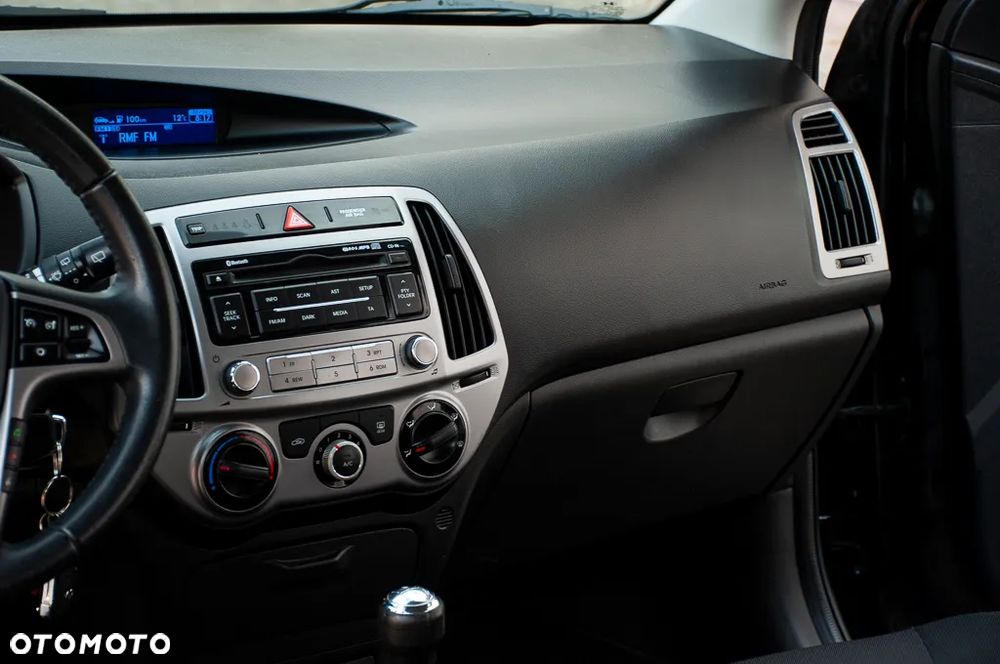 Hyundai i20 1.2 Trend - 33