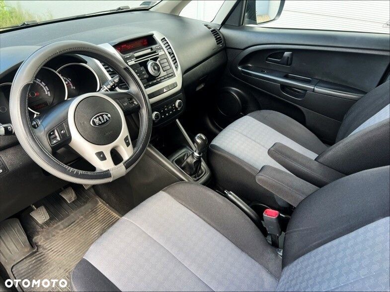 Kia Venga 1.6 M - 12