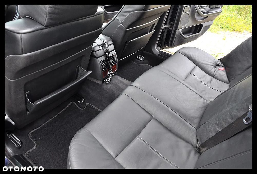 BMW Seria 7 728i L - 26