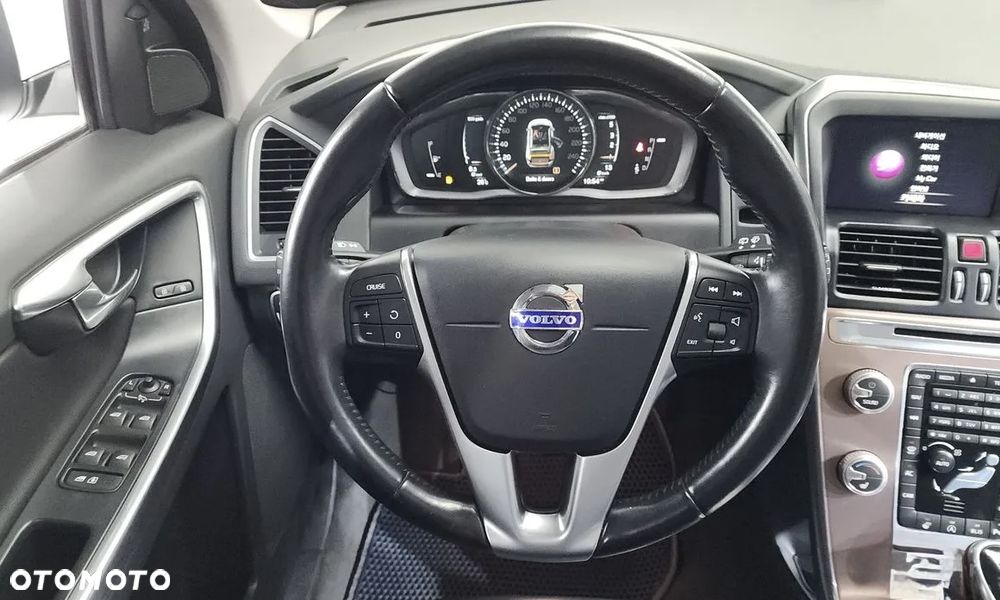 Volvo XC 60 D3 Geartronic Summum - 6