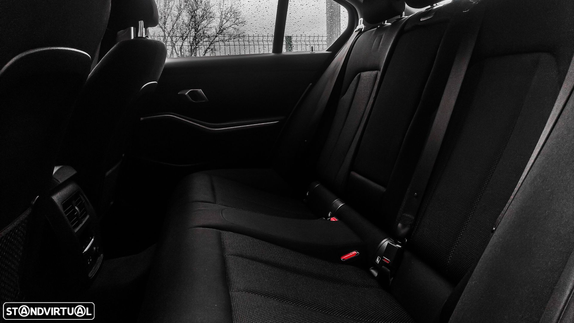 BMW 330 e Auto - 19