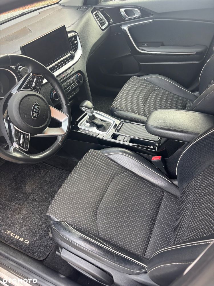 Kia XCeed 1.6 CRDi SCR L DCT - 25