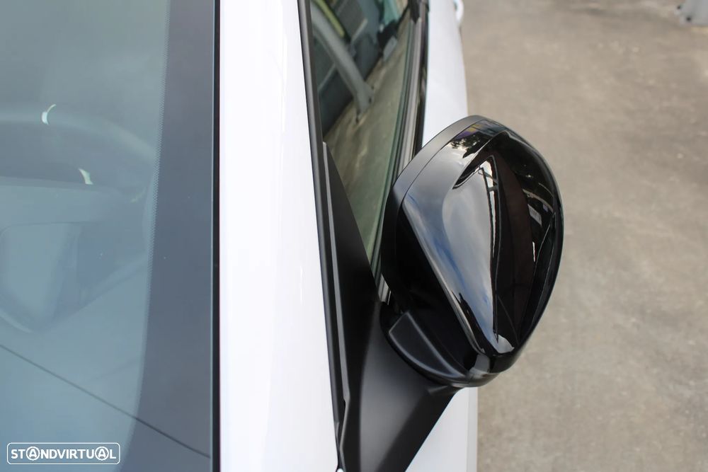 Peugeot e-208 50 kWh GT Line - 11
