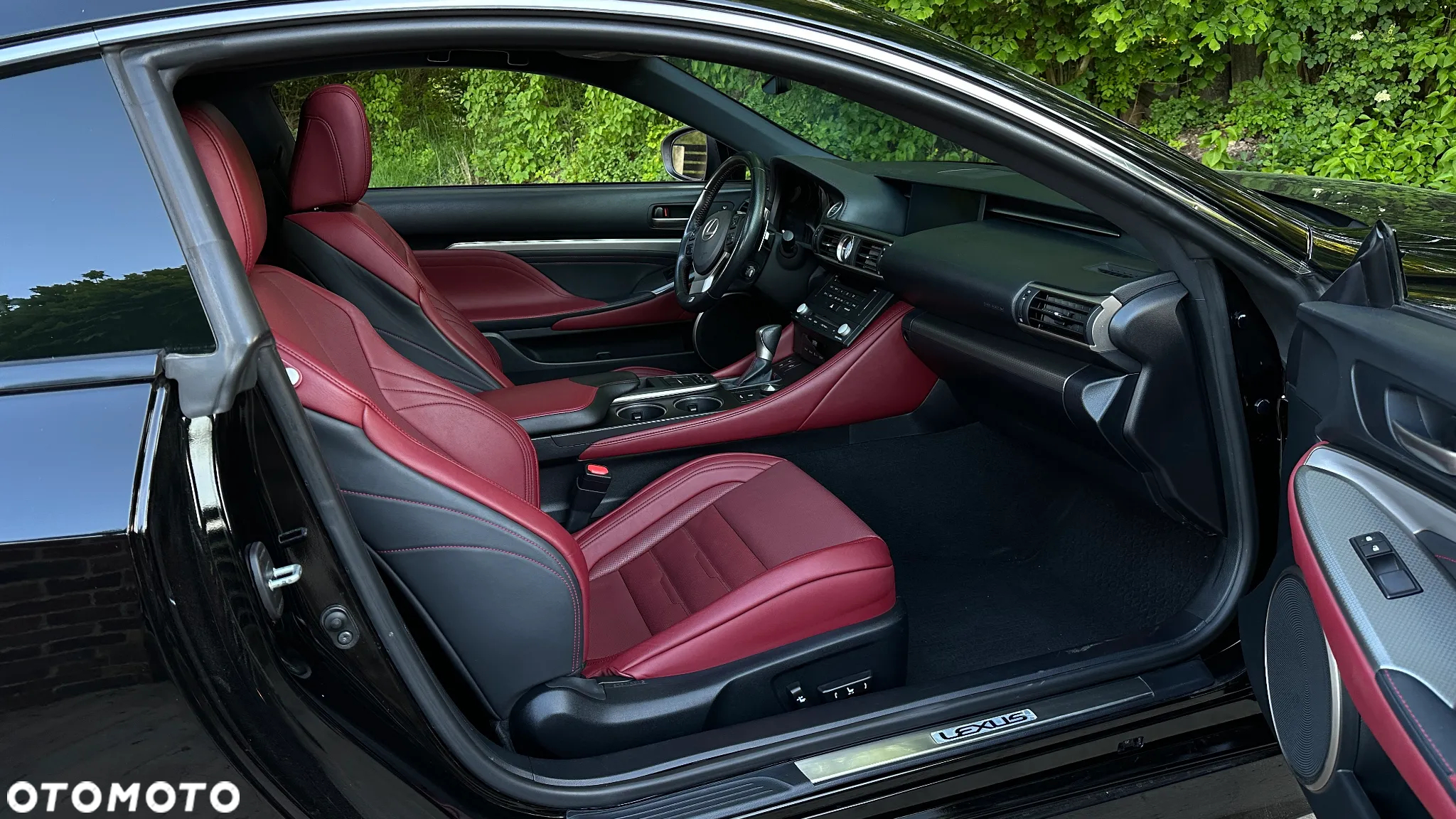 Lexus RC - 21