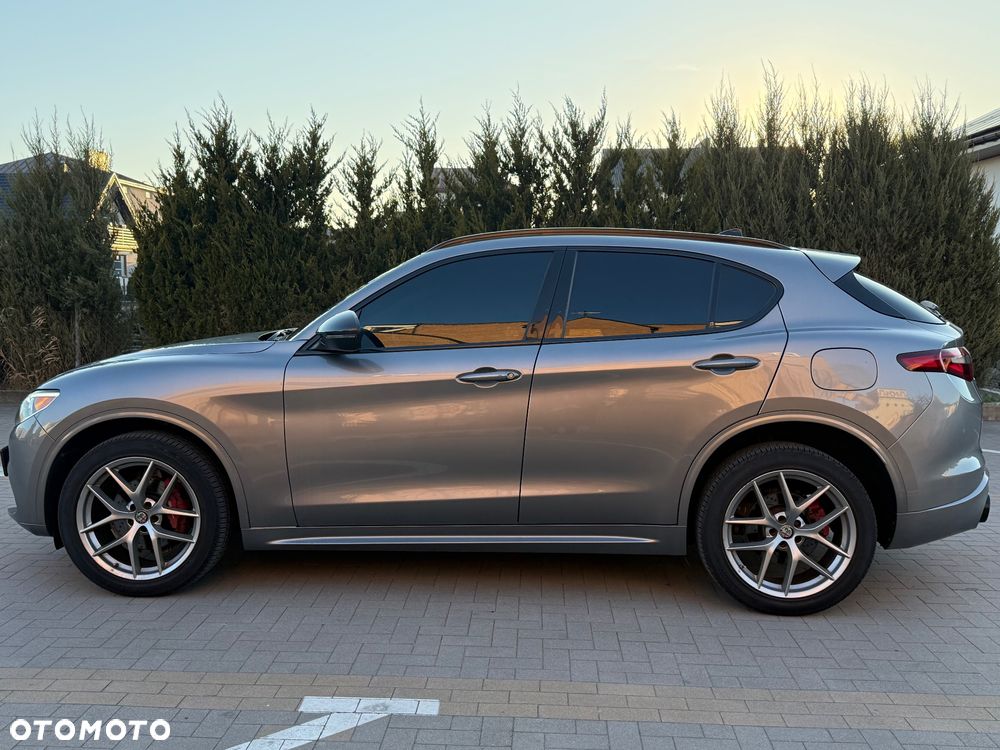 Alfa Romeo Stelvio 2.0 Turbo 16V AT8-Q4 Veloce Ti - 7