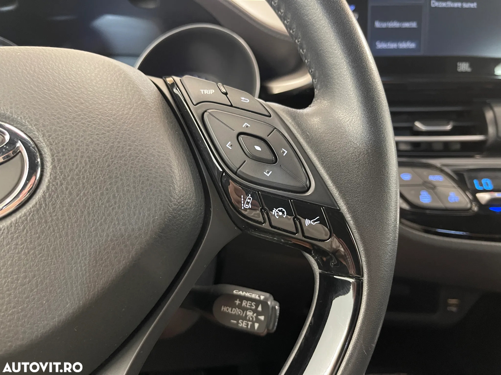 Toyota C-HR 2.0 Hybrid Lounge - 18