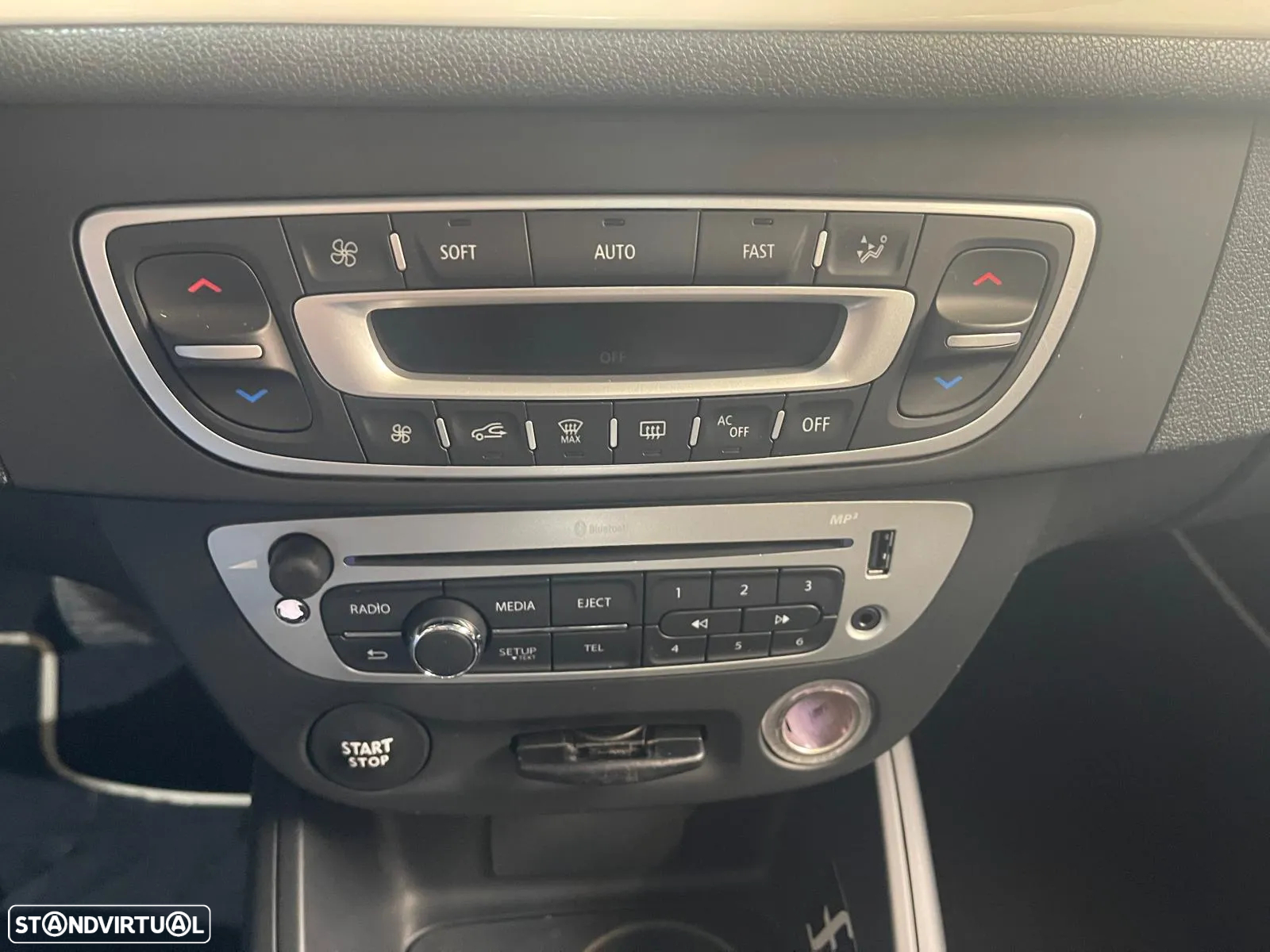 Renault Mégane CC Energy dCi 130 Start & Stop FAP Coupe-Cabri Luxe - 38