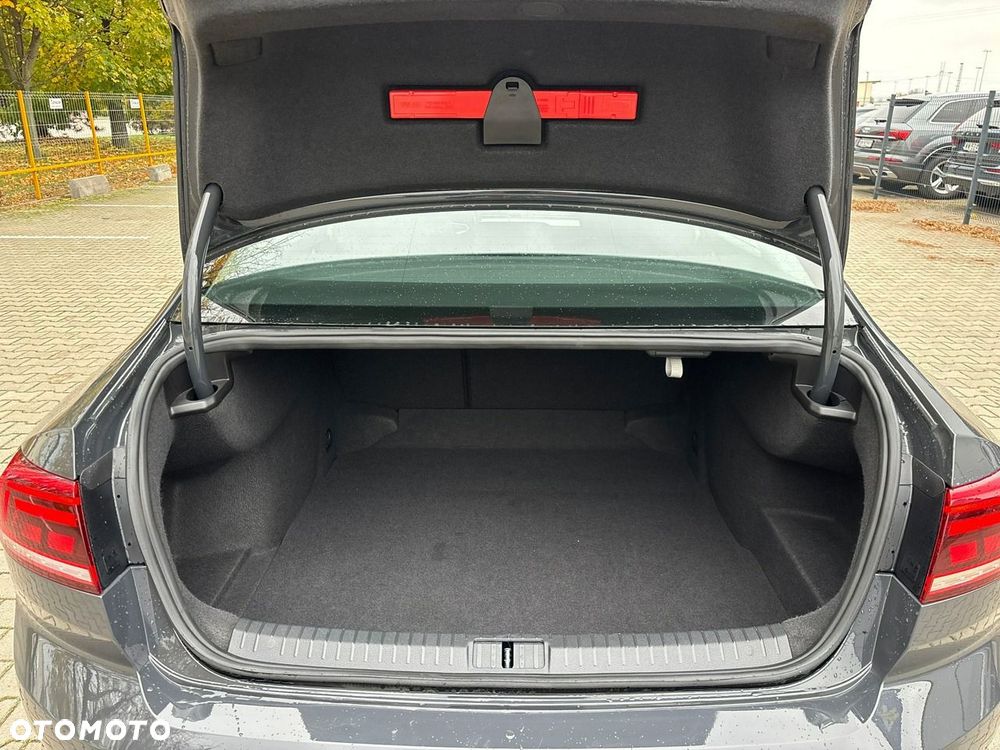 Volkswagen Passat 2.0 TDI EVO Essence - 21