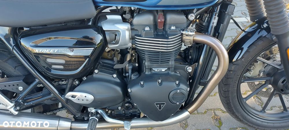Triumph Street Twin - 3