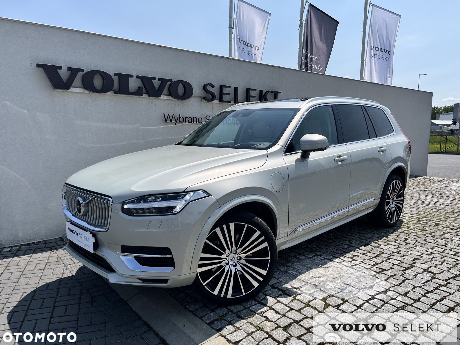 Volvo XC 90 - 1
