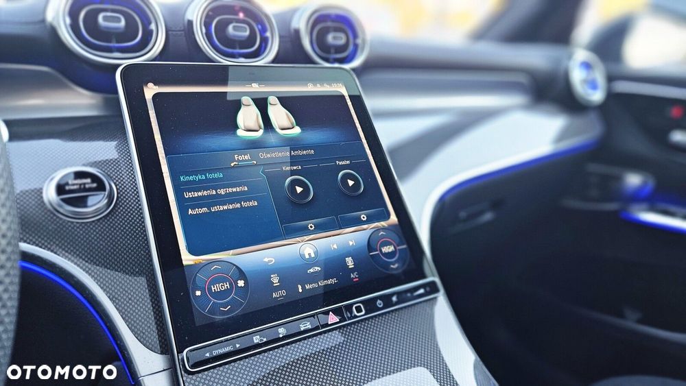 Mercedes-Benz GLC - 16