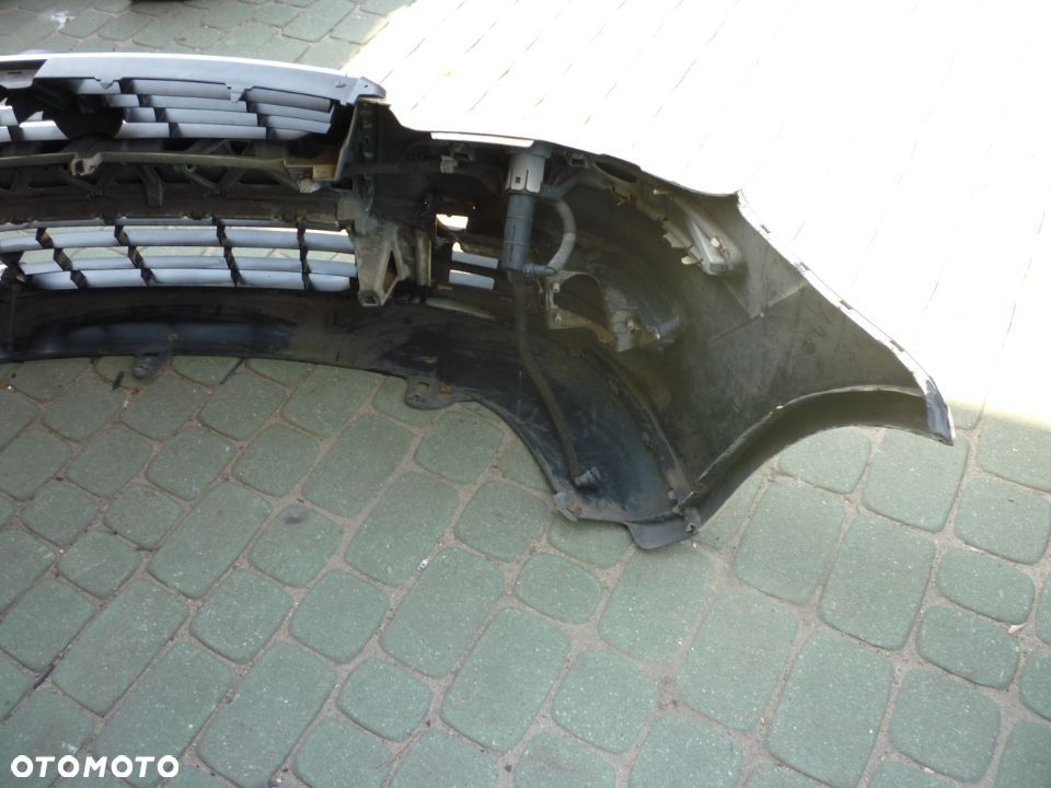 Zderzak przód VW TOURAN LIFT + SPRYSKI GRILL - 8