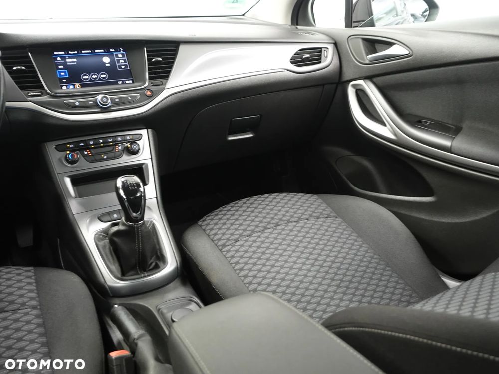 Opel Astra 1.2 Turbo Edition - 36