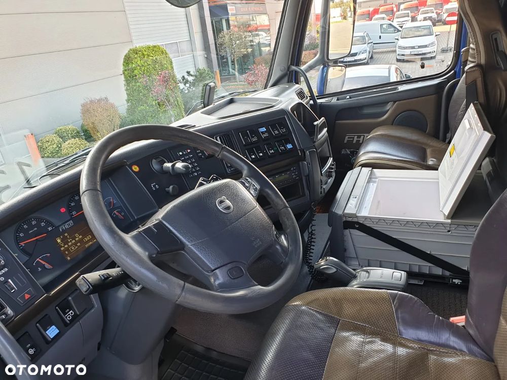 Volvo FH 16 750 EURO 5 GLOBETROTTER XL 6x4 HAKOWIEC - 11