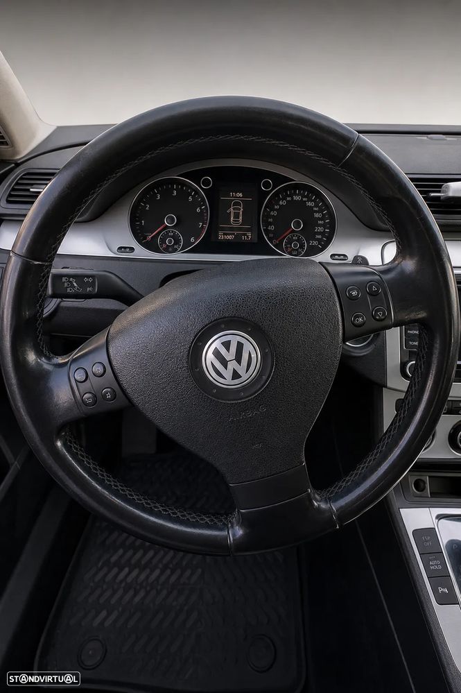 VW Passat 2.0 TDI Confortline DSG - 4