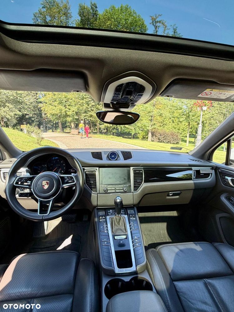 Porsche Macan Standard - 17