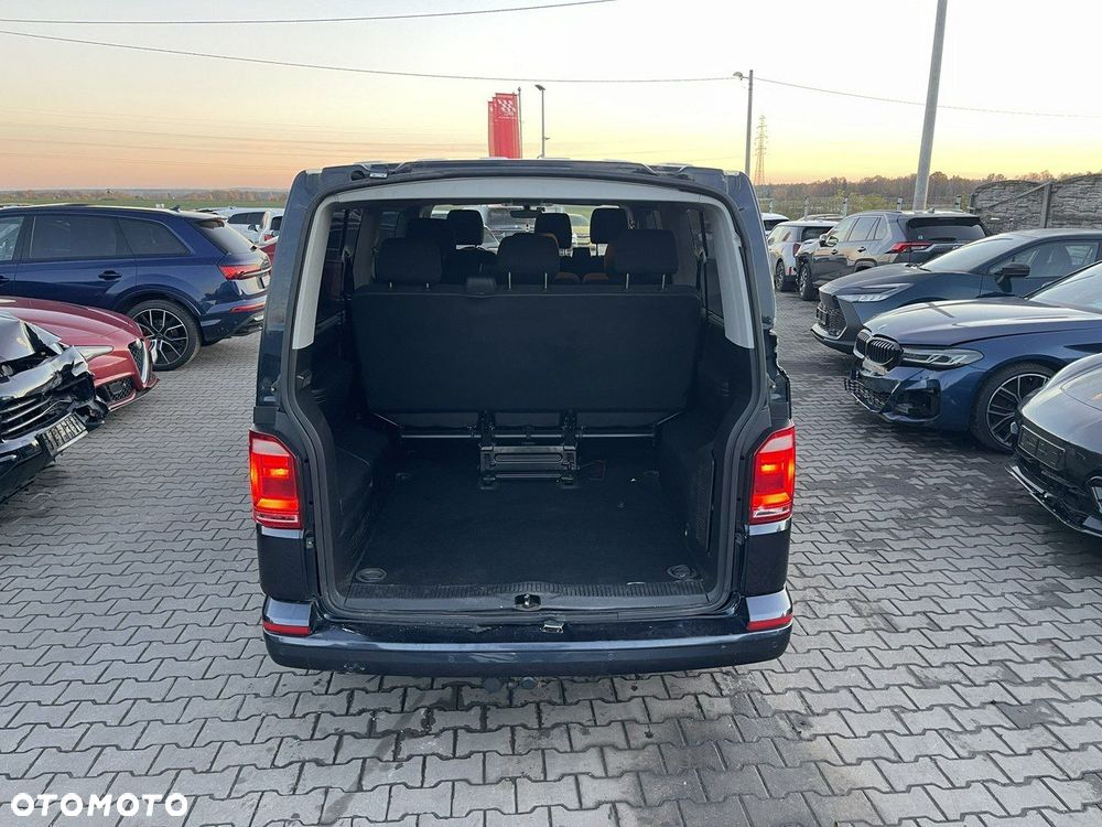 Volkswagen Caravelle 2.0 TDI L2 Highline DSG - 4