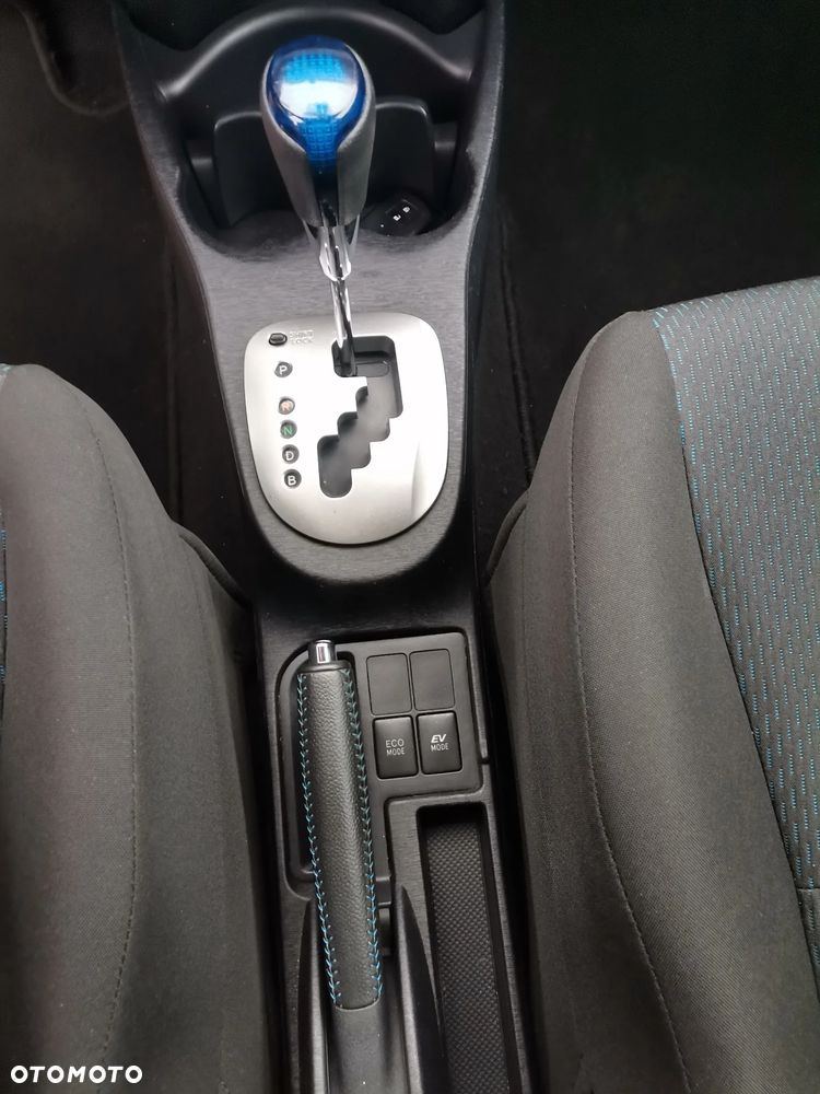 Toyota Yaris - 16