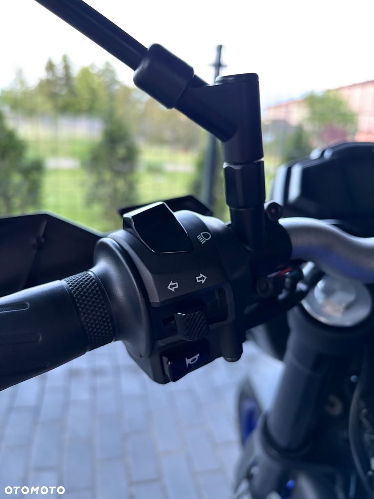 Yamaha MT - 16