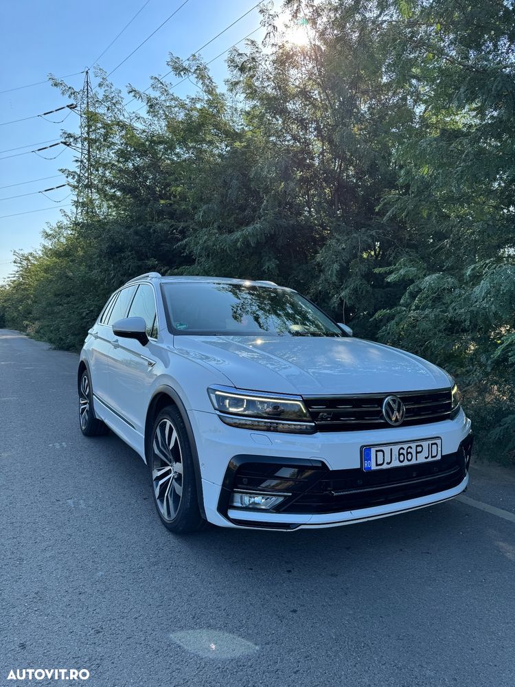 Volkswagen Tiguan - 1