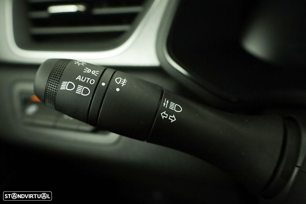 Renault Captur 1.0 TCe Techno Bi-Fuel - 16