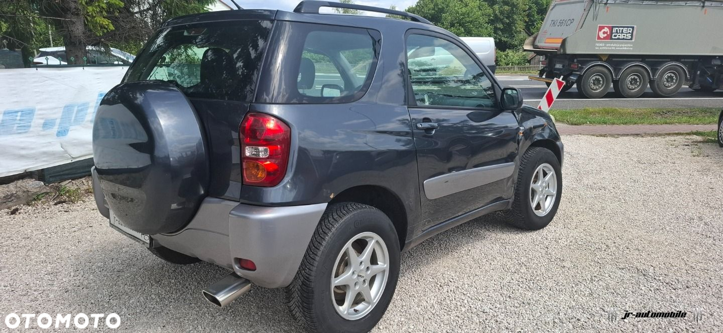 Toyota RAV4 - 4
