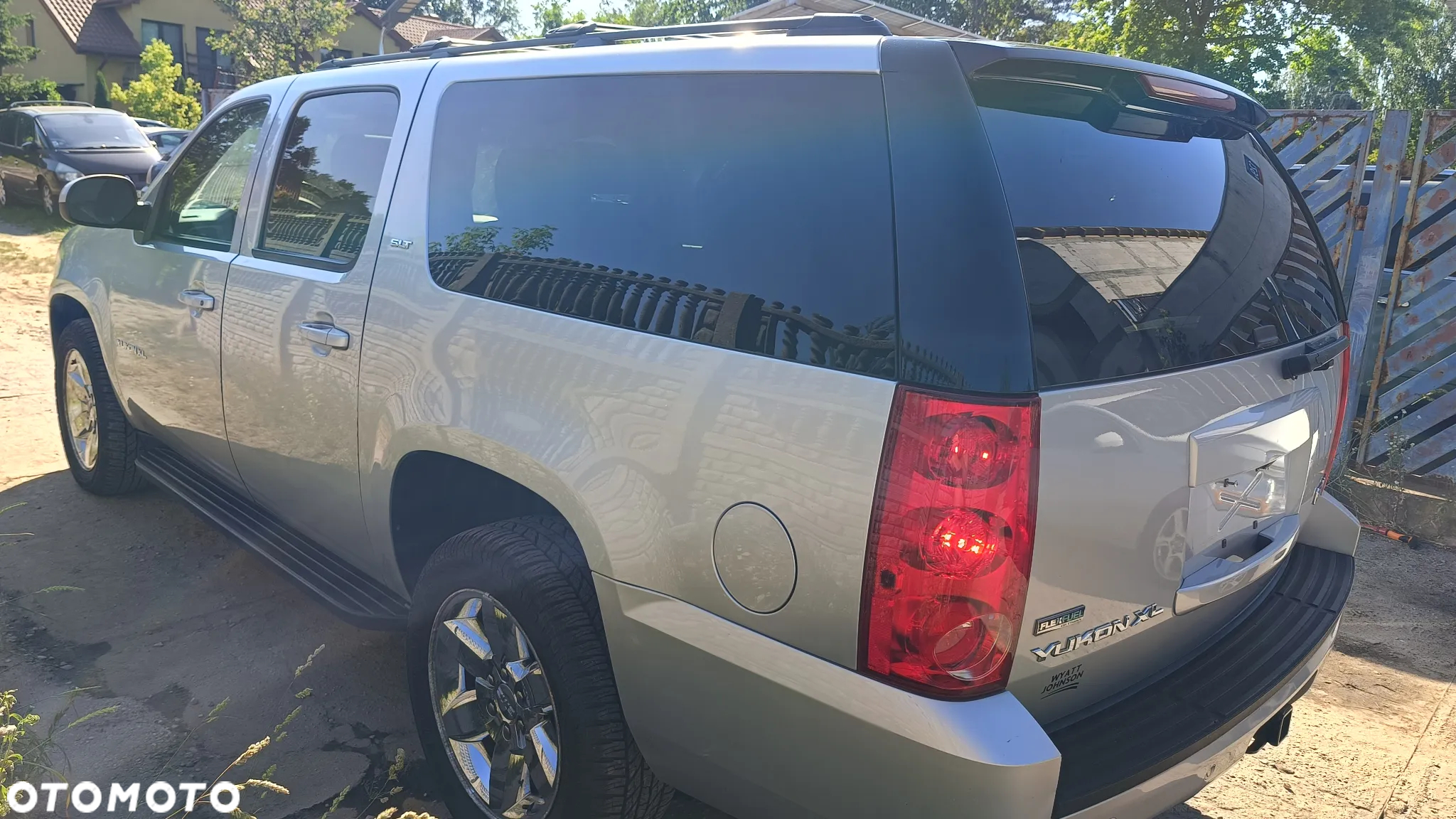 GMC Yukon - 3